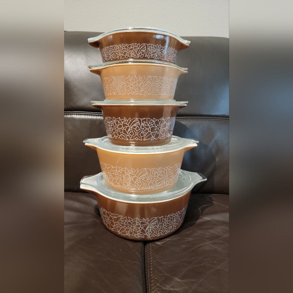 Vintage PYREX Woodland Brown and Tan Casserole Dish Set With Lids